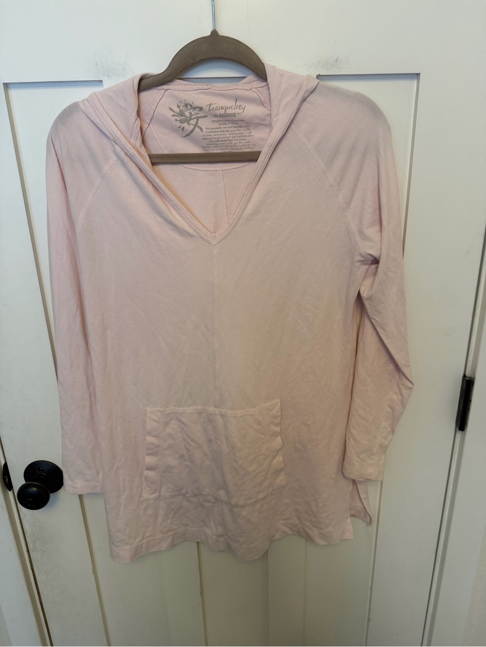 Tranquility by Soma Light Pink Hooded Long Sleeve Pullover Kangaroo Pocket M